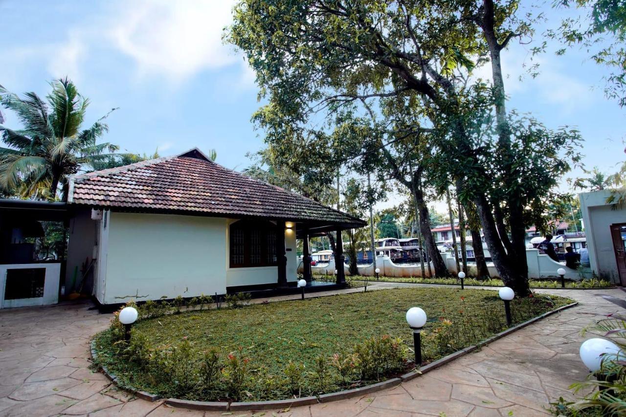 Bamboo Lagoon Backwater Front Resort Alappuzha Exteriér fotografie